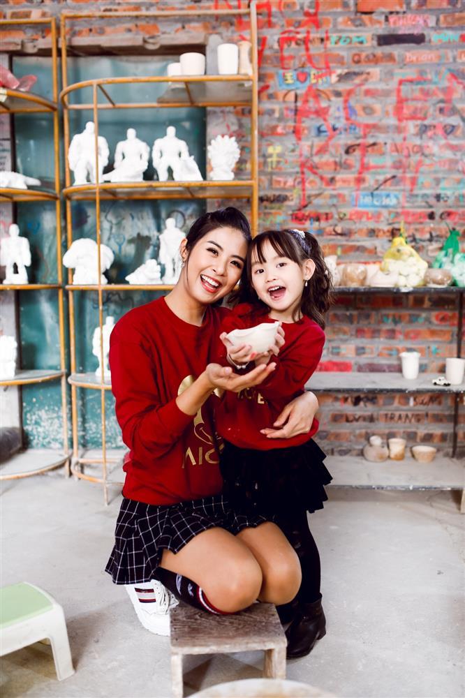 Mẹ đơn thân nổi tiếng bắt được hoa cưới Ngọc Hân-14