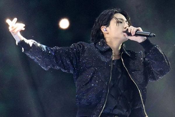 Jungkook trình diễn tại World Cup khiến album solo của trưởng nhóm BTS bị ảnh hưởng?-1