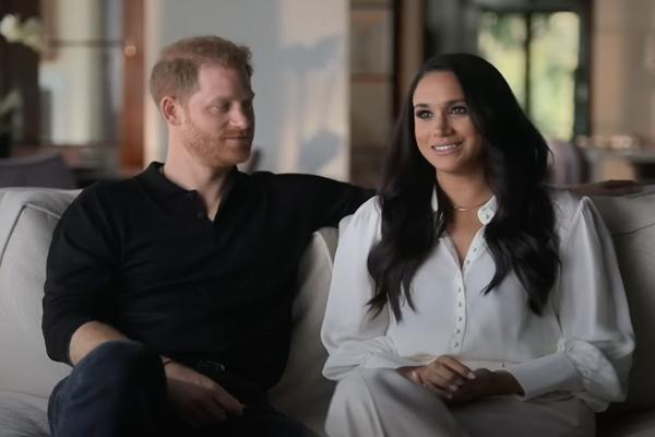 Chuyện tình ngọt ngào của Harry và Meghan qua lời kể của người trong cuộc-1
