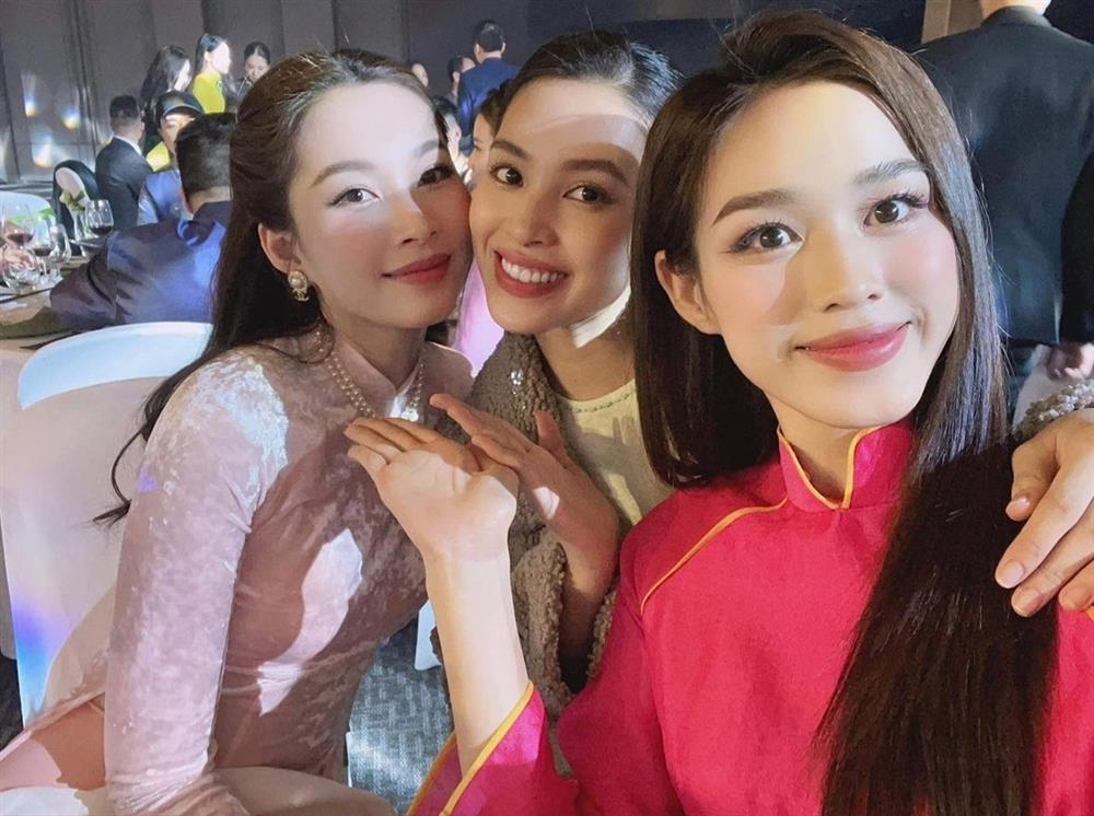 Ảnh hiếm Tiểu Vy bên Đặng Thu Thảo, Đỗ Thị Hà: Ai đẹp nhất?-3