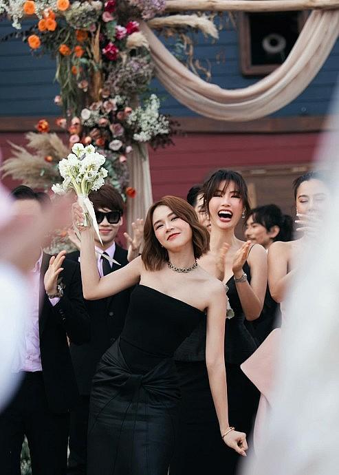 Cuộc sống đáng mơ ước của Sam trước khi được cầu hôn-2