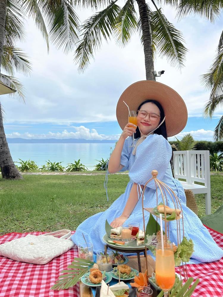 Tin showbiz Việt ngày 11/12: Công Vinh xúc động nhận thư tay con gái-11