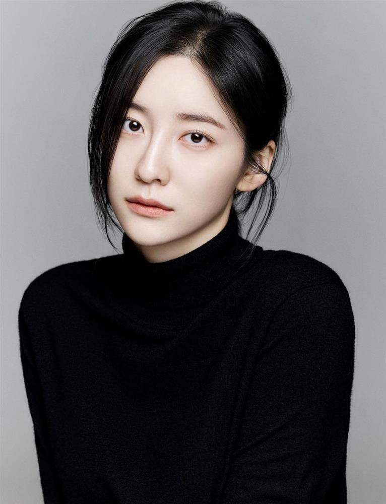 Song Joong Ki được gán ghép với mỹ nhân đẹp không kém Song Hye Kyo-5