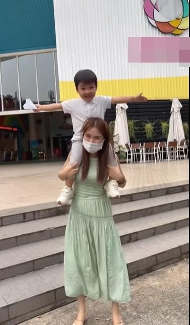 Phản ứng Hòa Minzy khi được khuyên nhanh có bạn trai-2