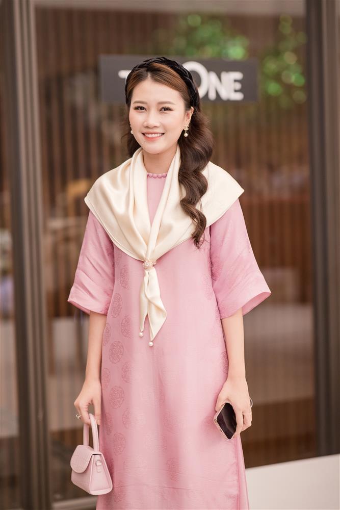 5 mỹ nhân ở ẩn gây chú ý khi dự đám cưới Ngọc Hân-13