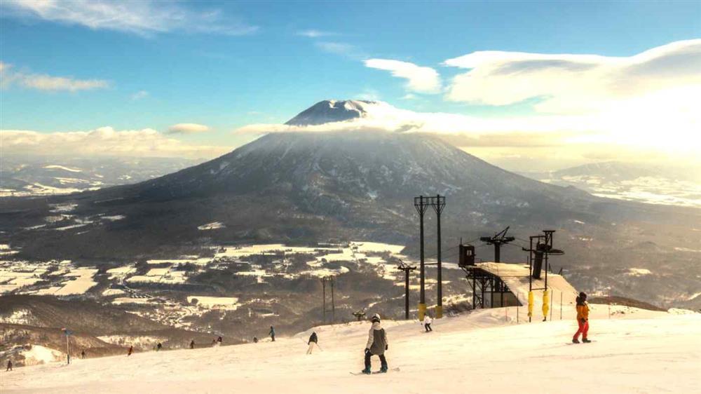 Nhật Bản: Khu du lịch nổi tiếng từ chối khách vì lý do bất ngờ-1