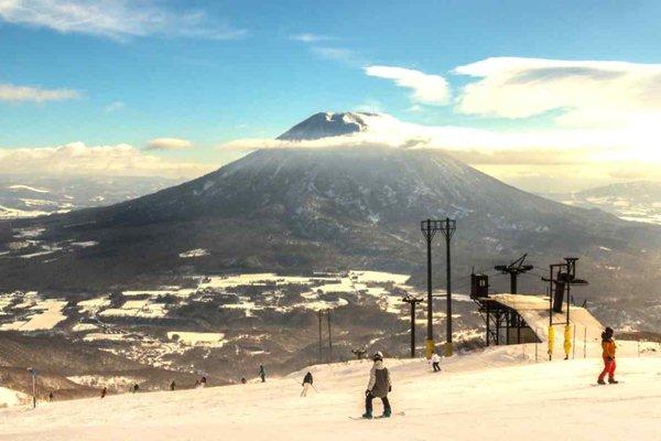 Vợ Messi say mê hoàng hôn Qatar-7
