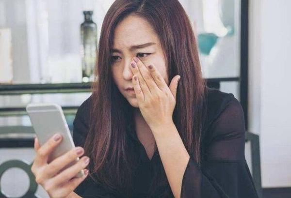 Ly hôn 1 năm, vợ hối hận khi nằm viện phải vay tiền chồng cũ-3