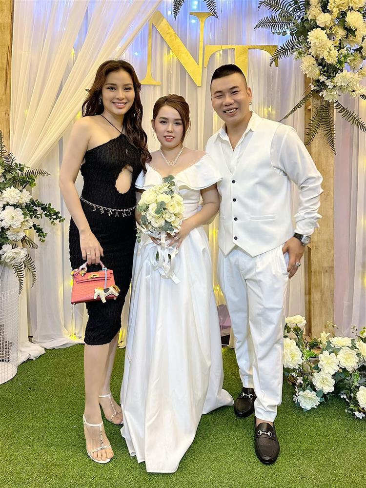 Phương Trinh Jolie bầu bí vẫn nhảy cực sung trên giày cao-6