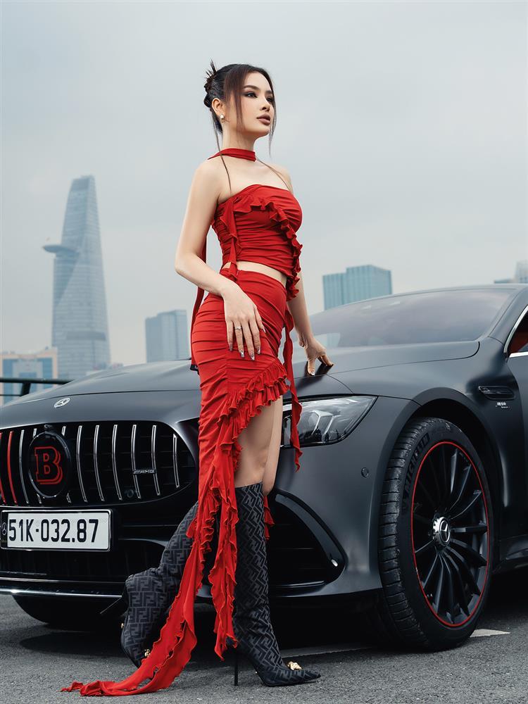 Phương Trinh Jolie bầu bí vẫn nhảy cực sung trên giày cao-10