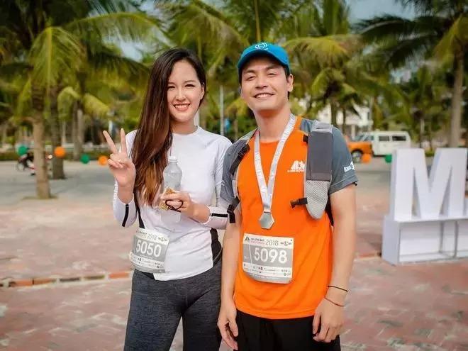 Nhã Phương đi chạy tưởng phản cảm nhưng 10 điểm tinh tế-5