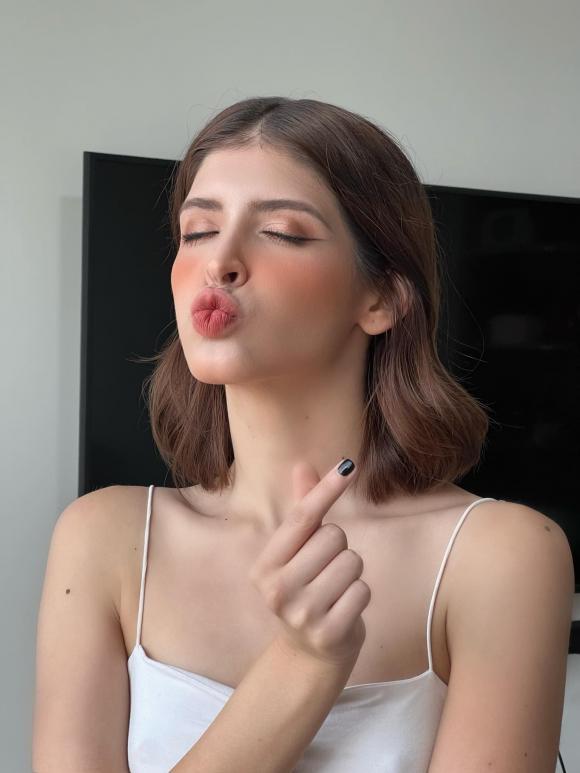 An Tây thử váy cưới nhưng quay xe trả hàng vì lý do không ngờ-8