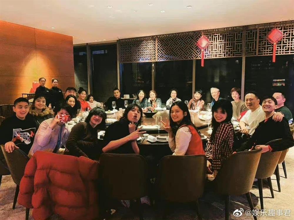 Mối quan hệ giữa Trương Tịnh Nghi và Châu Tấn, Trần Khôn-4