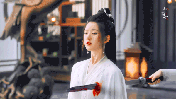 Triệu Lộ Tư, Dương Mịch diễn xuất thảm họa nhất năm 2022-7