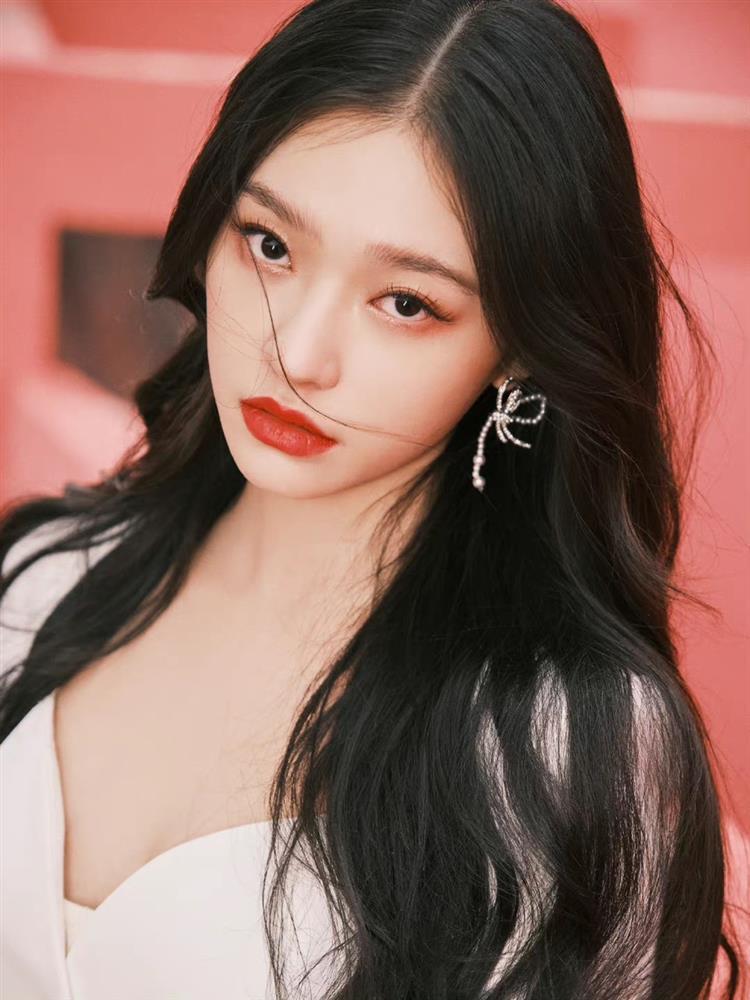 Triệu Lộ Tư, Dương Mịch diễn xuất thảm họa nhất năm 2022-16