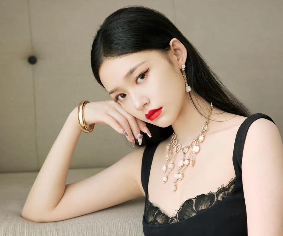 Triệu Lộ Tư, Dương Mịch diễn xuất thảm họa nhất năm 2022-18