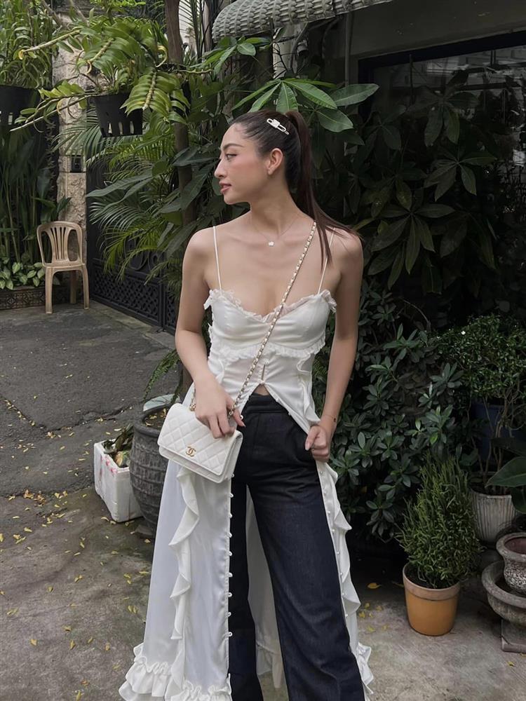 Lương Thùy Linh phô xương ngực - Chi Pu chọn tất lạc quẻ-4