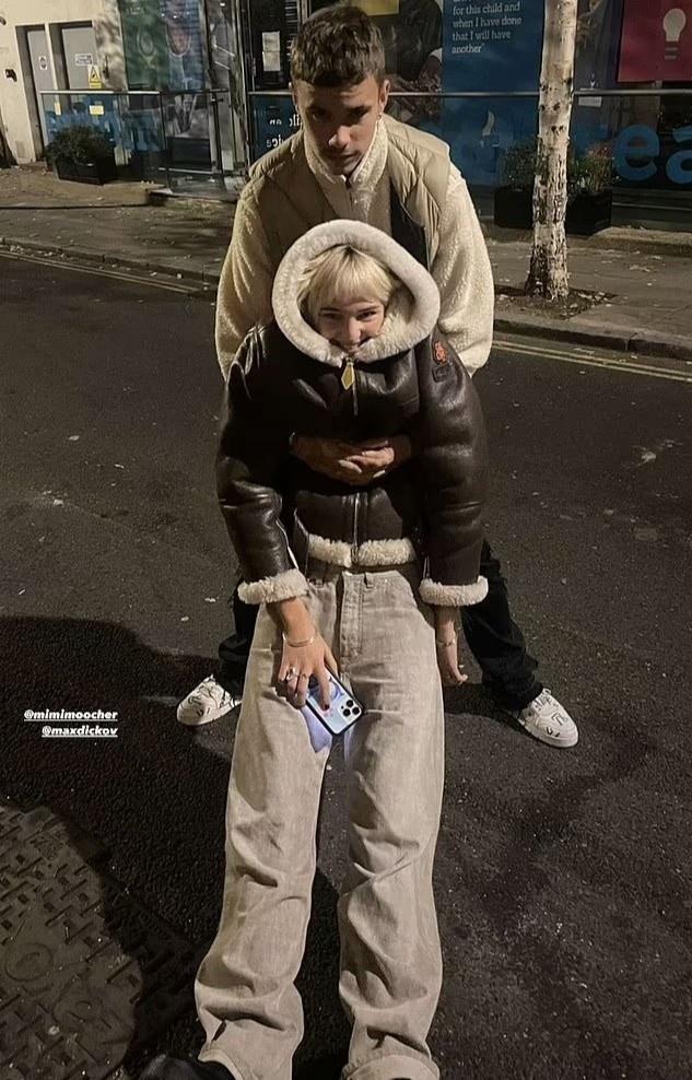 Romeo Beckham và bạn gái sau khi tái hợp-1