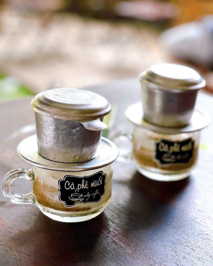 Lạ lùng cà phê muối xứ Huế-1