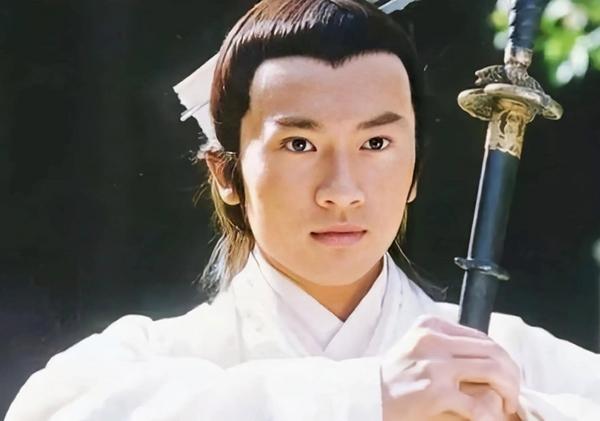 5 cao thủ Ỷ Thiên Đồ Long Ký: Trương Vô Kỵ chịu thua người trăm tuổi-3