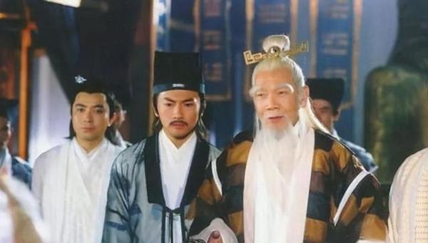 5 cao thủ Ỷ Thiên Đồ Long Ký: Trương Vô Kỵ chịu thua người trăm tuổi-9