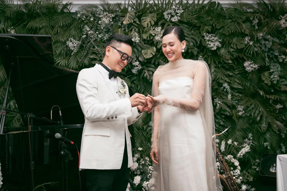 3 mỹ nhân Vbiz vừa bắt được hoa cưới thì nổ ngay tin vui-7