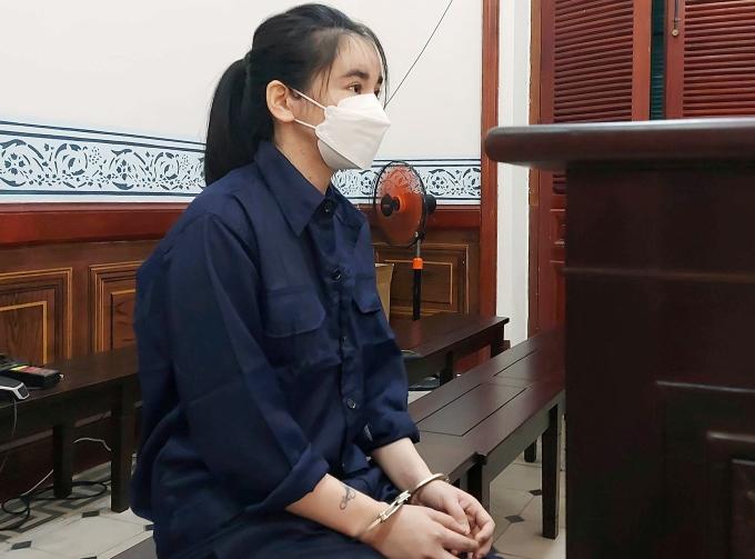 Hoa hậu ăn trộm đồng hồ 2 tỷ của người yêu bị tuyên án 7 năm tù-1