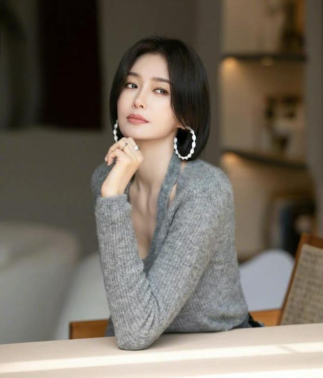 Tần Lam bị đồn cùng tiểu thịt tươi qua đêm ở Tam Á-2