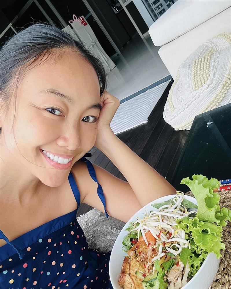 Tin showbiz Việt ngày 13/12: Đỗ Mỹ Linh thích thú khi được tài trợ váy bầu-4