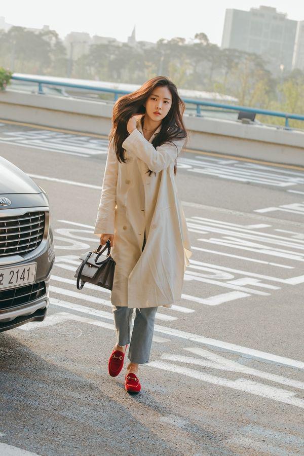 Mix đồ ngày lạnh với áo măng tô đẹp như Son Ye Jin, Park Min Young-5