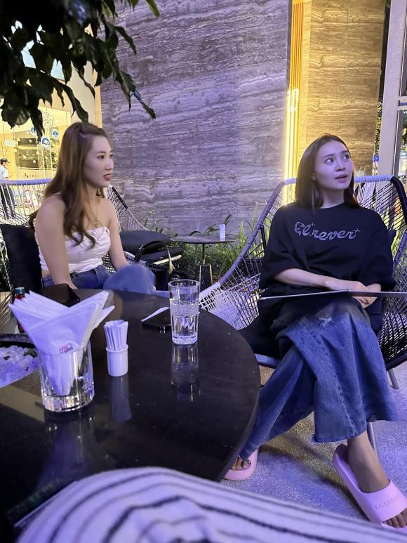 Thúy Ngân lộ khuyết điểm trong ảnh bị tag chụp cùng Lan Ngọc-2