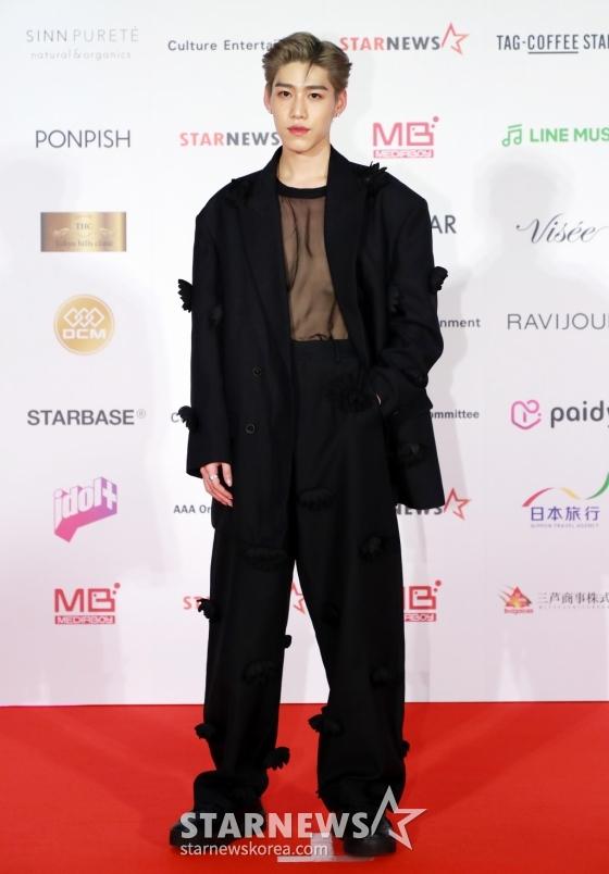 Han So Hee đẹp nổi bật, Kim Seon Ho tái xuất tại Asia Artist Awards-15