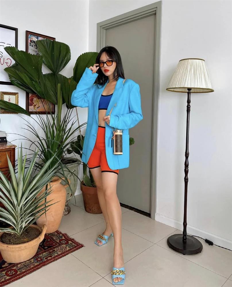 Biến hóa phong cách ngày đông với áo bratop cực cá tính-6