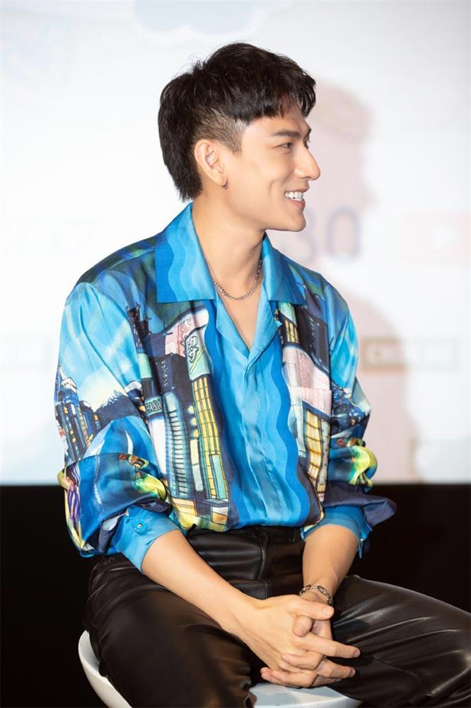 Lâm Bảo Ngọc thổn thức với hành động chuẩn nam thần của Isaac-3