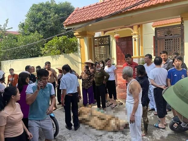 Vụ 3 con gái đổ xăng đốt nhà mẹ đẻ: Người mẹ đã qua đời-2