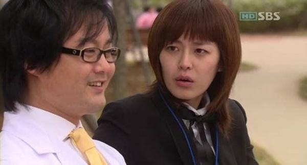 Nữ chính phim Hàn có tỷ suất người xem đứng đầu: Làm trái ngành học lại thành công vang dội-3