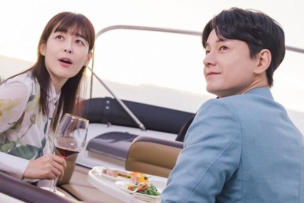 Nữ chính phim Hàn có tỷ suất người xem đứng đầu: Làm trái ngành học lại thành công vang dội-6