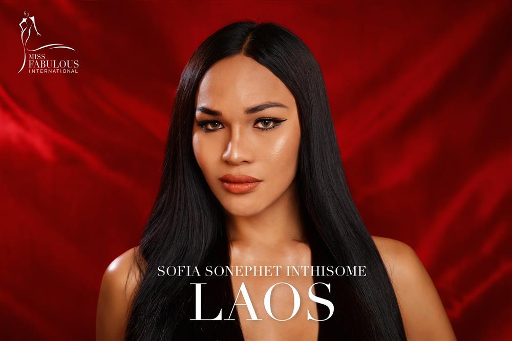 Hot girl trứng rán thua đậm người đẹp chuyển giới ở bán kết hoa hậu-1