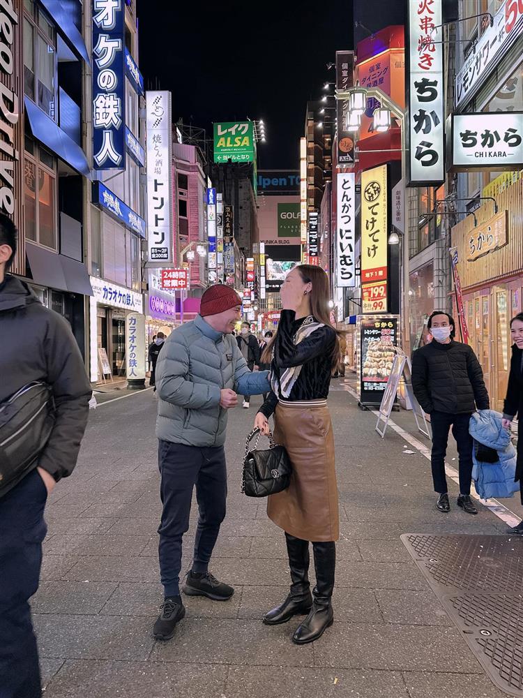 Vợ Công Lý hé lộ sự thật sau chuyến du lịch Nhật Bản-4