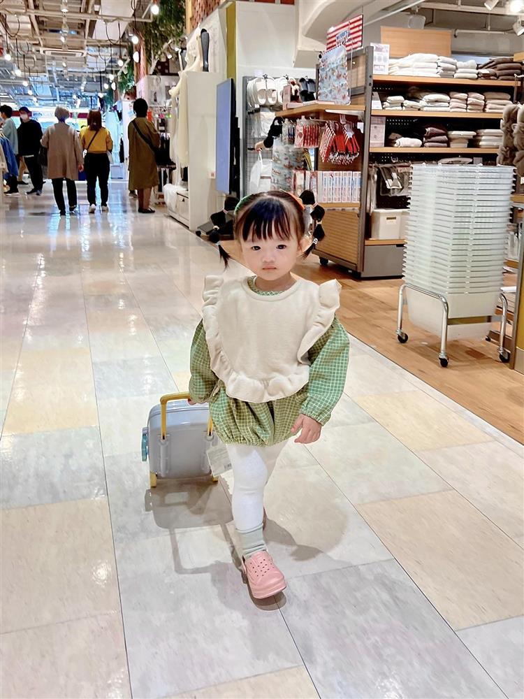 Tin showbiz Việt ngày 14/12: Lan Khuê nhận xét phũ chồng đại gia-8