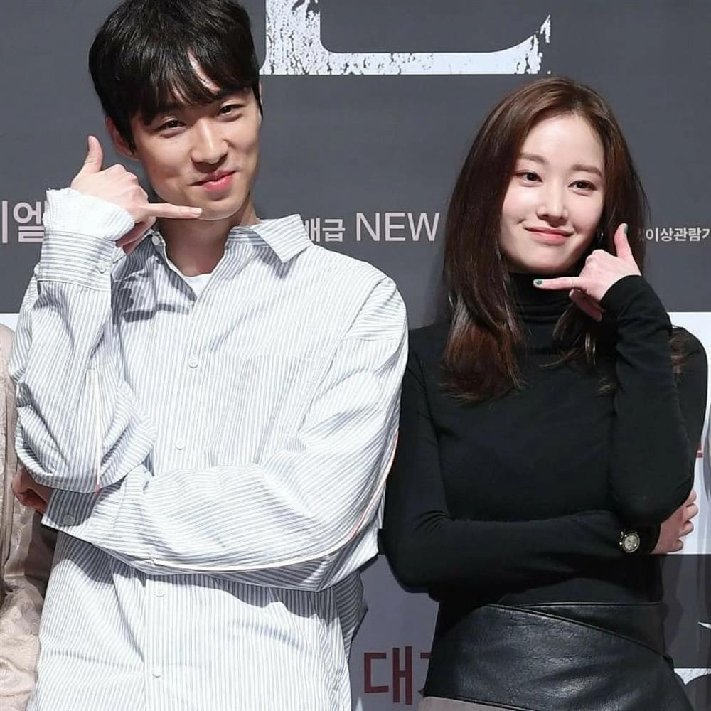 Người đẹp Phi Vụ Triệu Đô khoe ảnh hẹn hò giản dị-2