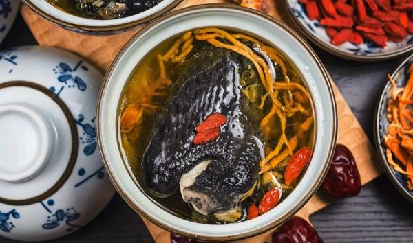 5 món ăn lạ lùng khách Tây thấy đáng thử ở Việt Nam-2