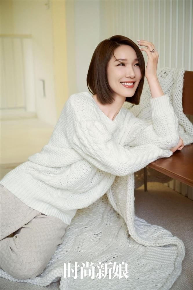 Vợ chồng chú lùn TVB kỷ niệm 7 năm cưới-9