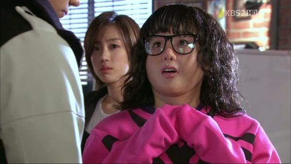 Mỹ nhân Hàn không ngại làm xấu trên phim: Son Ye Jin ghi điểm vì chân thật-1