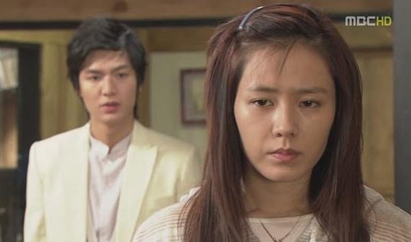 Mỹ nhân Hàn không ngại làm xấu trên phim: Son Ye Jin ghi điểm vì chân thật-13