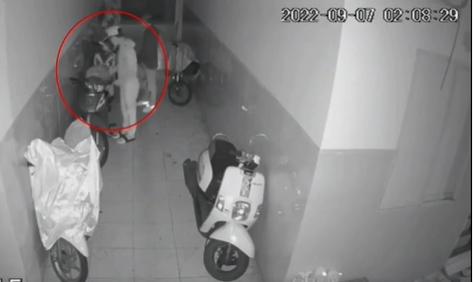 Clip: Xóm trọ dùng chiêu độc 3 lần bắt trộm gay cấn như phim-2