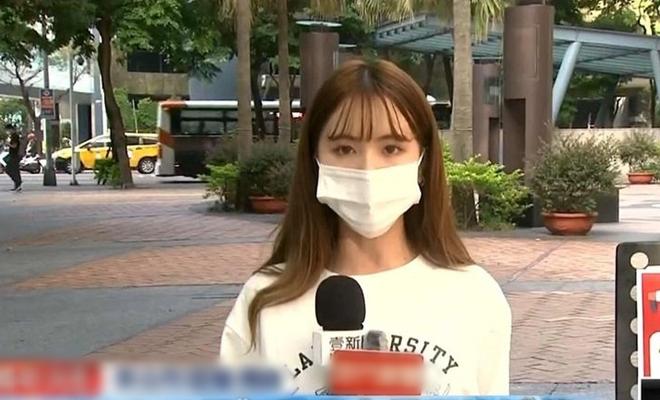 Nữ phóng viên gây sốt mạng xã hội vì nhan sắc quá xinh đẹp-1