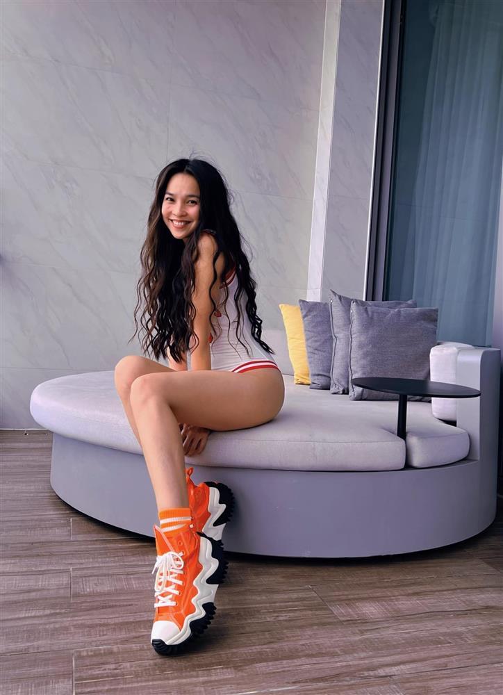 Lo lắng bộ váy chỉ chờ sự cố của Hiền Thục, chính chủ nói gì?-10