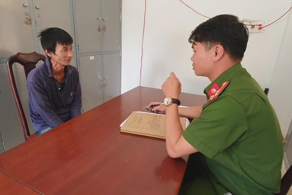 Hãi hùng kẻ sâu rượu cầm dao đâm liên tiếp 3 người nguy kịch-1