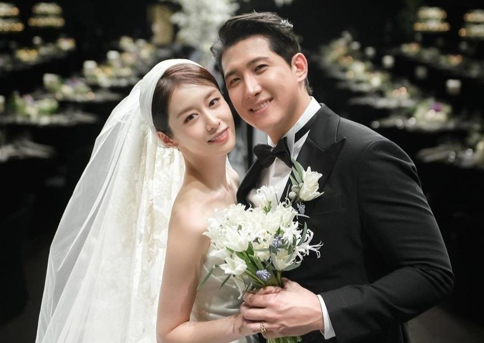 Tranh cãi quanh lễ cưới Ji Yeon (T-ara) và loạt sao Hàn-1